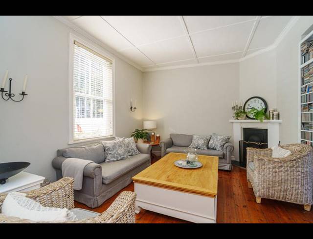 2 BEDROOM TOWNHOUSE FOR SALE IN WYNBERG UPPER